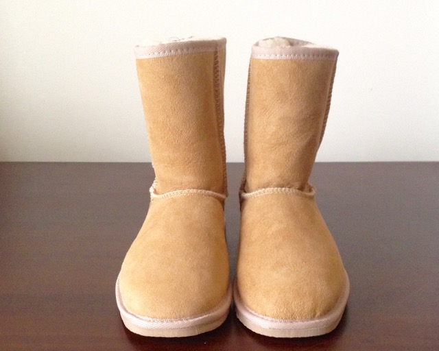ムートンブーツ（UGGブーツ）