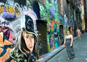壁一面ストリートアートのHosier Lane(ホッシャーレーン)